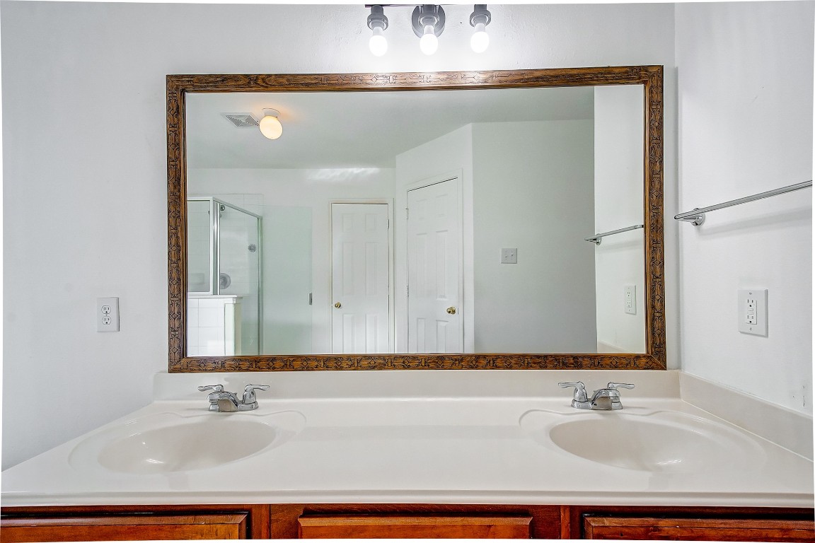 1910 Adobe Falls Drive Spring, TX 77388 - Photo 29 of 50