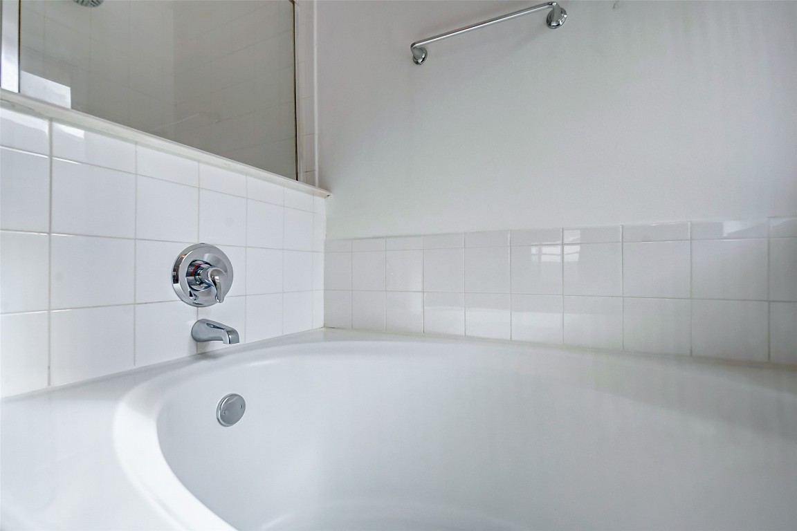 1910 Adobe Falls Drive Spring, TX 77388 - Photo 30 of 50