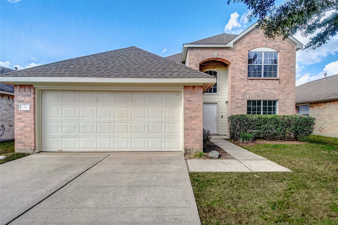 1910 Adobe Falls Drive Spring, TX 77388 - Photo 3 of 50