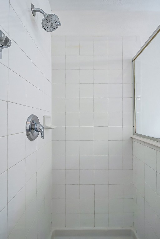 1910 Adobe Falls Drive Spring, TX 77388 - Photo 32 of 50