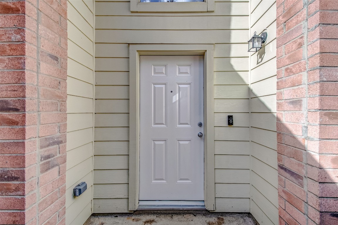 1910 Adobe Falls Drive Spring, TX 77388 - Photo 5 of 50