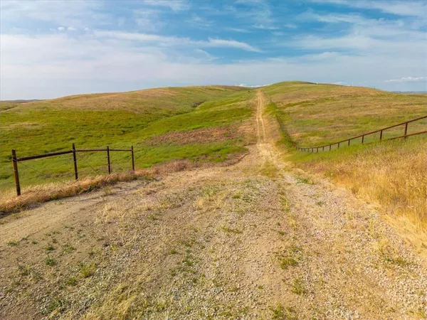 $200,000 | 3730 Gruenhagen Flat, Paso Robles, CA 93446