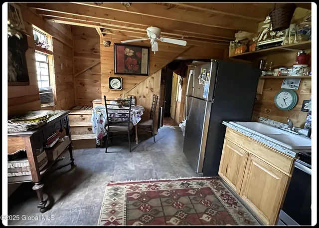 $200,000 | 2368 County Rte 12, Whitehall, NY 12887