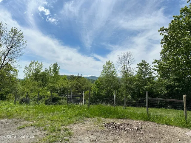 $200,000 | 2368 County Rte 12, Whitehall, NY 12887