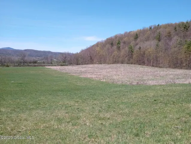 $200,000 | 2368 County Rte 12, Whitehall, NY 12887