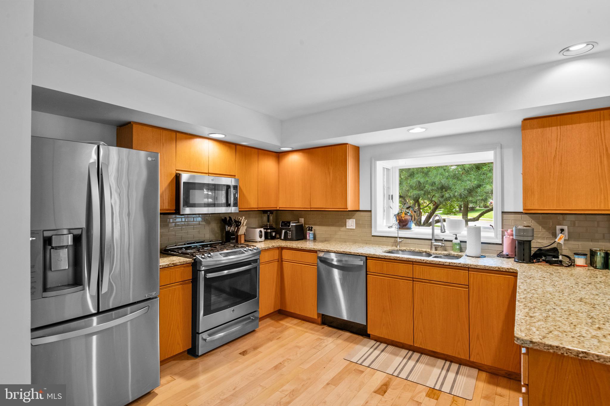 1964 Meadow Lane Reading, PA 19610 - Photo 13 of 31 Large kitchen with plenty of counter space