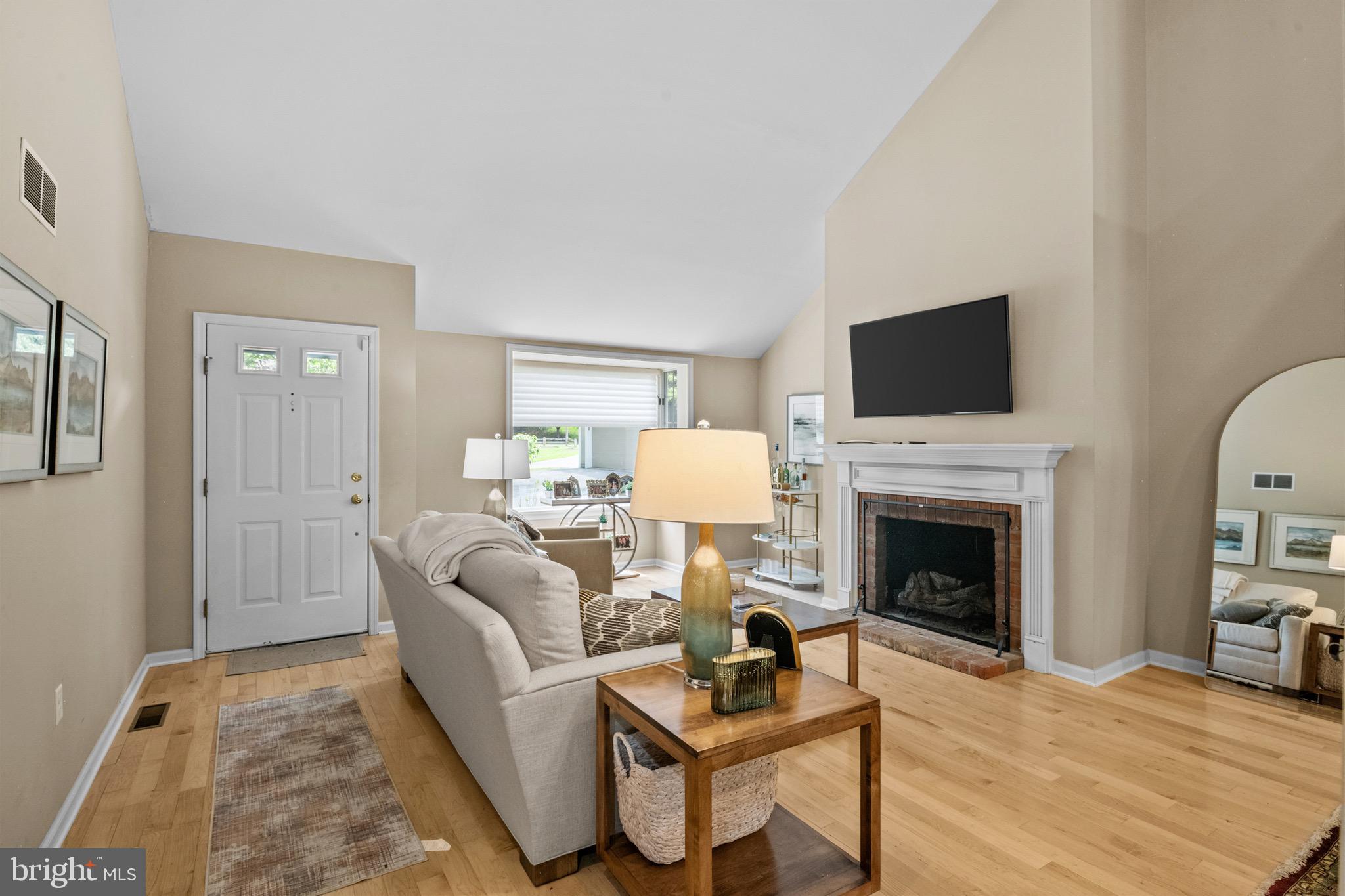 1964 Meadow Lane Reading, PA 19610 - Photo 3 of 31