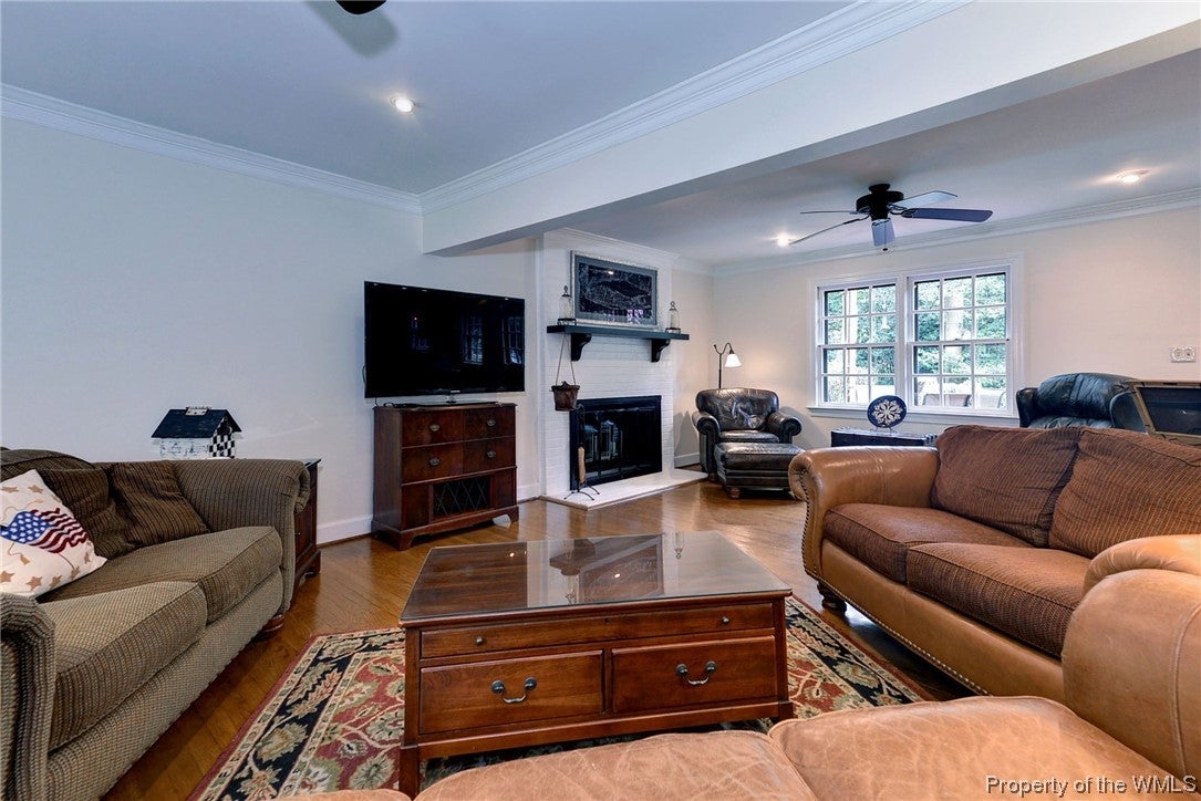 Gallery Image 7