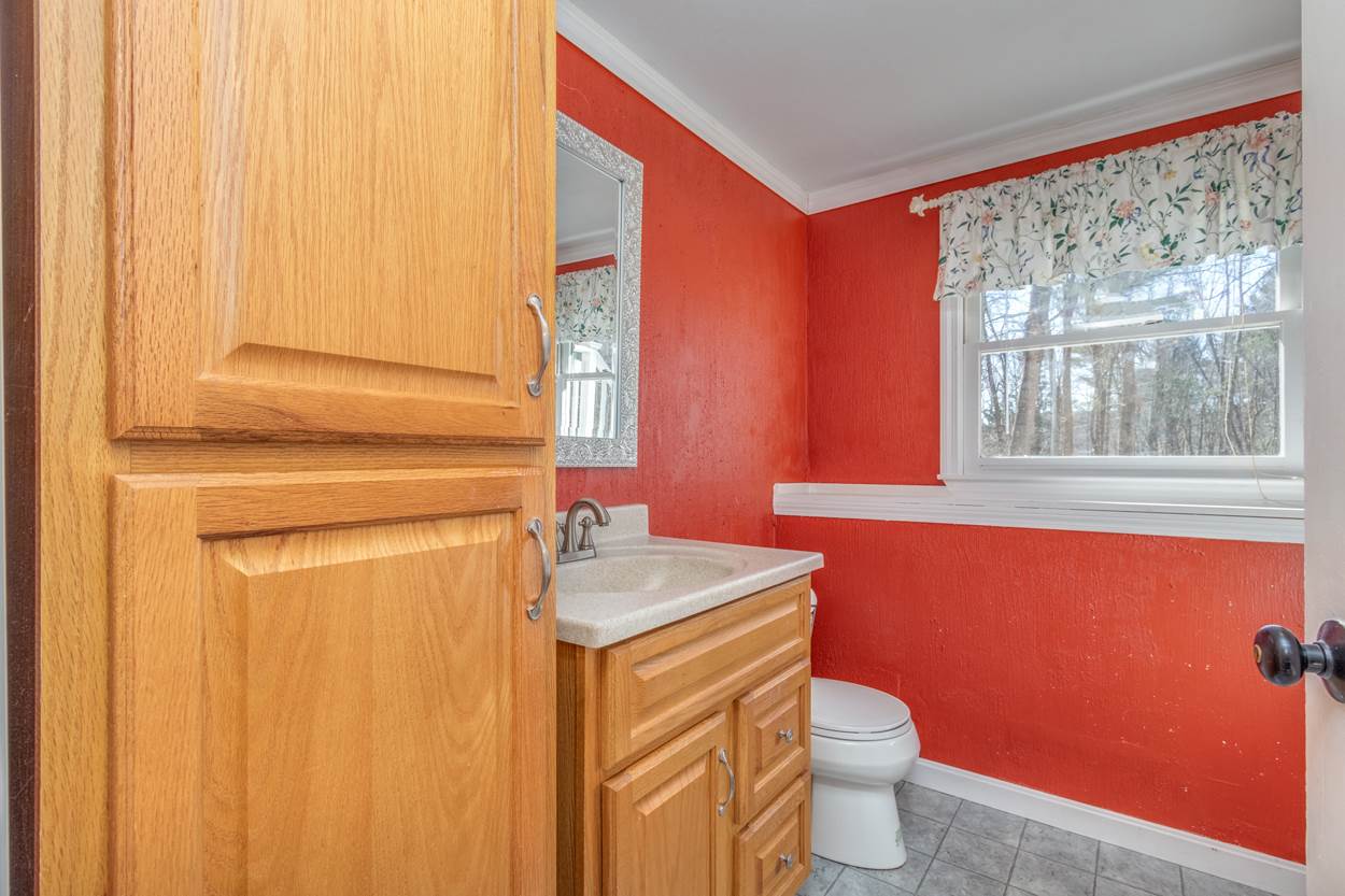 96 Wash Pond Road Hampstead, NH 03841 - Photo 30 of 32