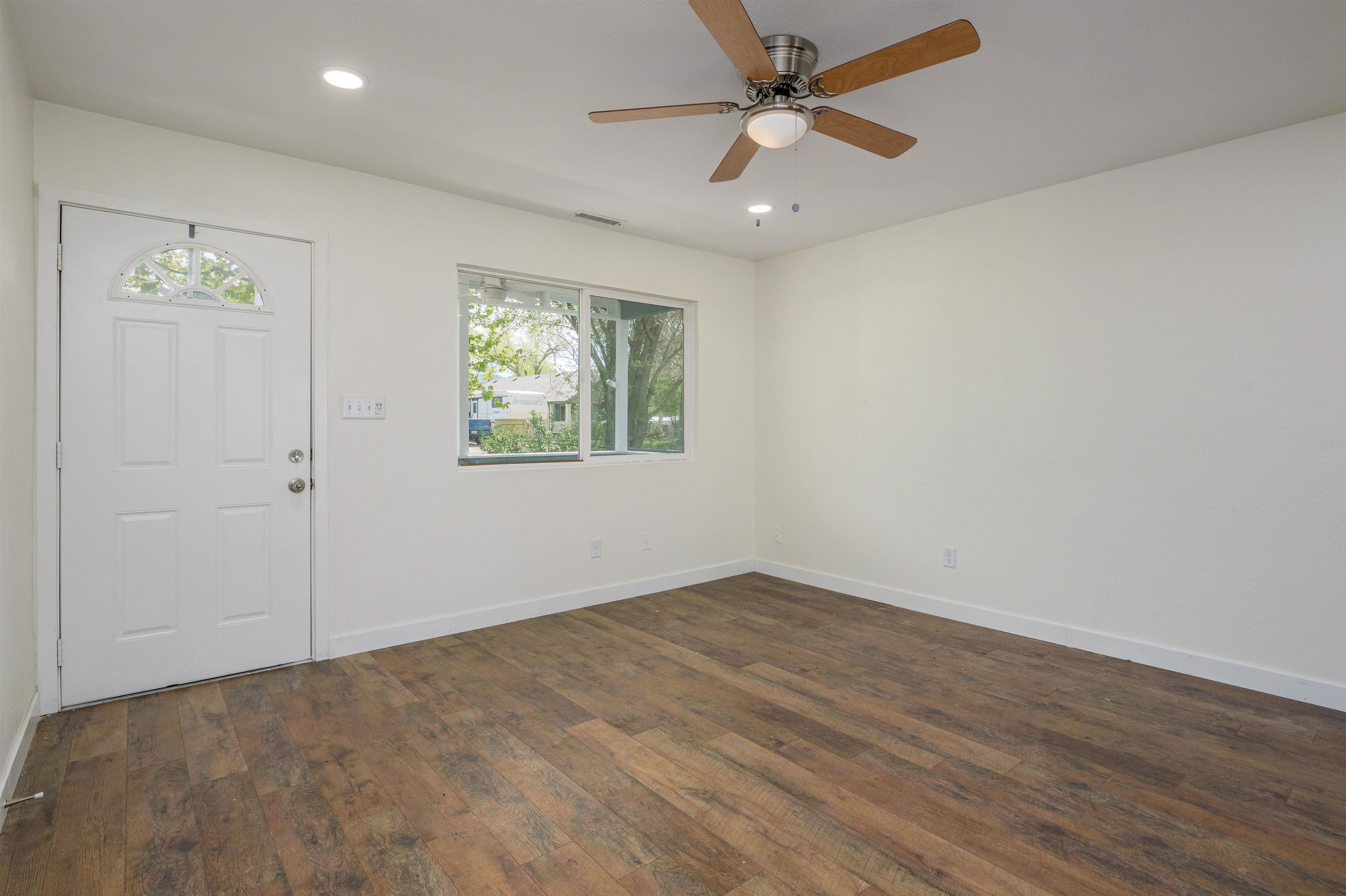 681 Curtis Avenue De Beque, CO 81630 - Photo 4 of 28 Gallery Image 4
