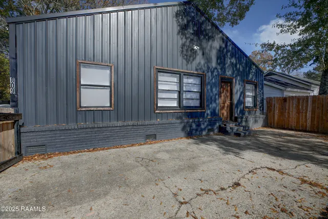 $149,888 | 807-809 East Vermilion Street, Abbeville, LA 70510