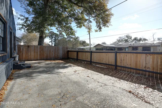 $149,888 | 807-809 East Vermilion Street, Abbeville, LA 70510