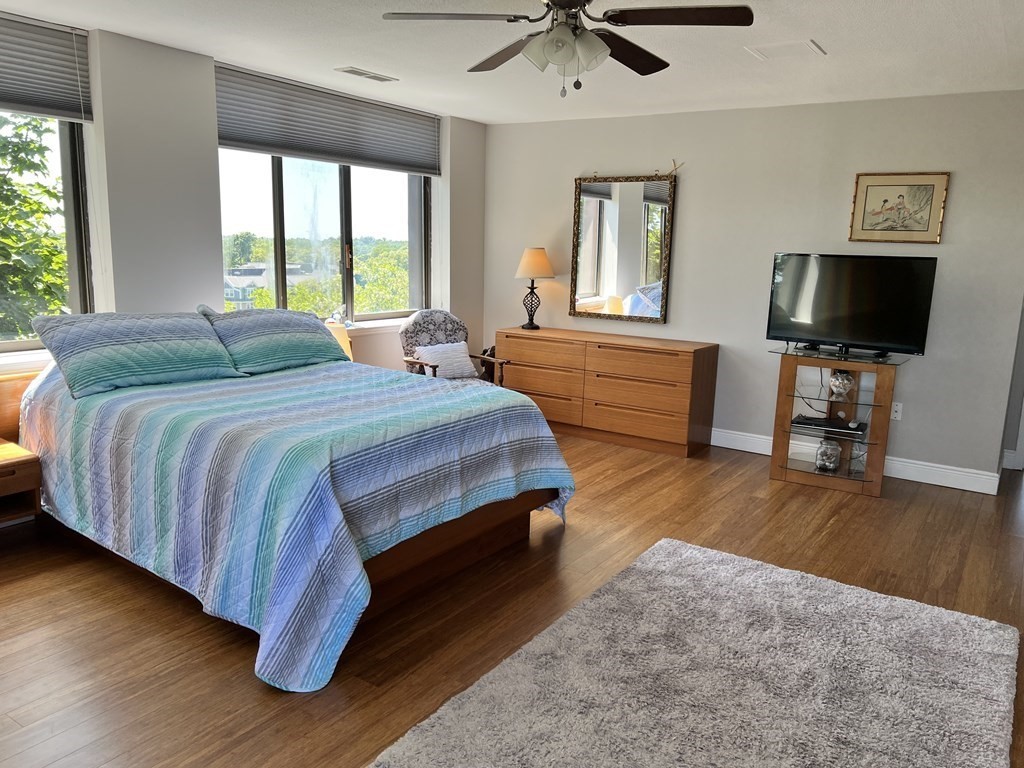 1008 Paradise Road, Unit PHG Swampscott, MA 01907 - Photo 26 of 41 Gallery Image 26