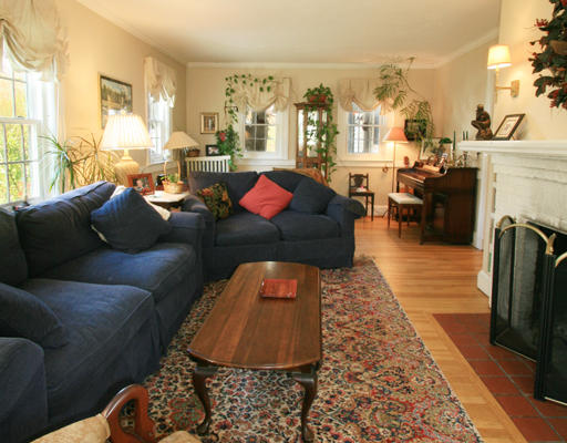 7 Emerson Place Needham, MA 02492 - Photo 9 of 13 Gallery Image 9