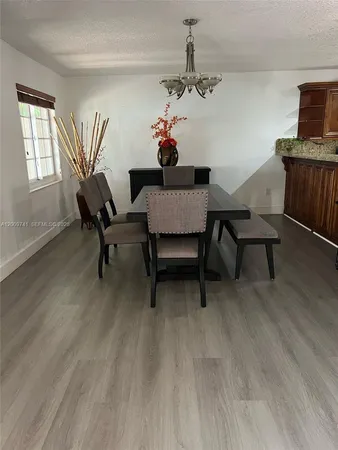 $4,300 | 921 Northwest 133rd Avenue, Miami, FL 33182