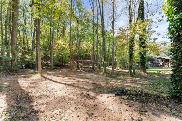 $999,900 | 221 Shallowford Drive, Gainesville, GA 30504