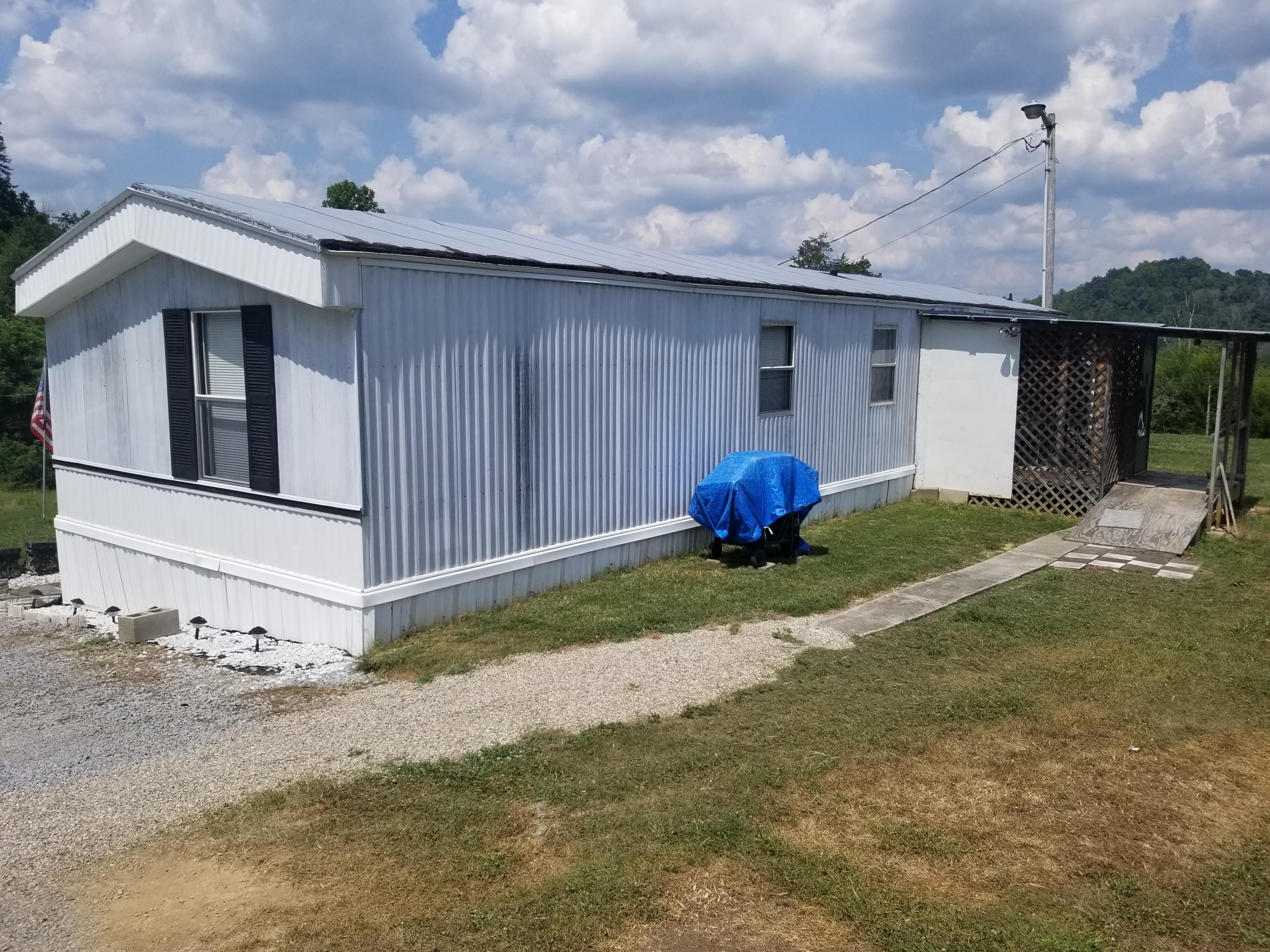 417 Haley Road Rose Hill, VA 24281 - Photo 2 of 23 20180713_152302