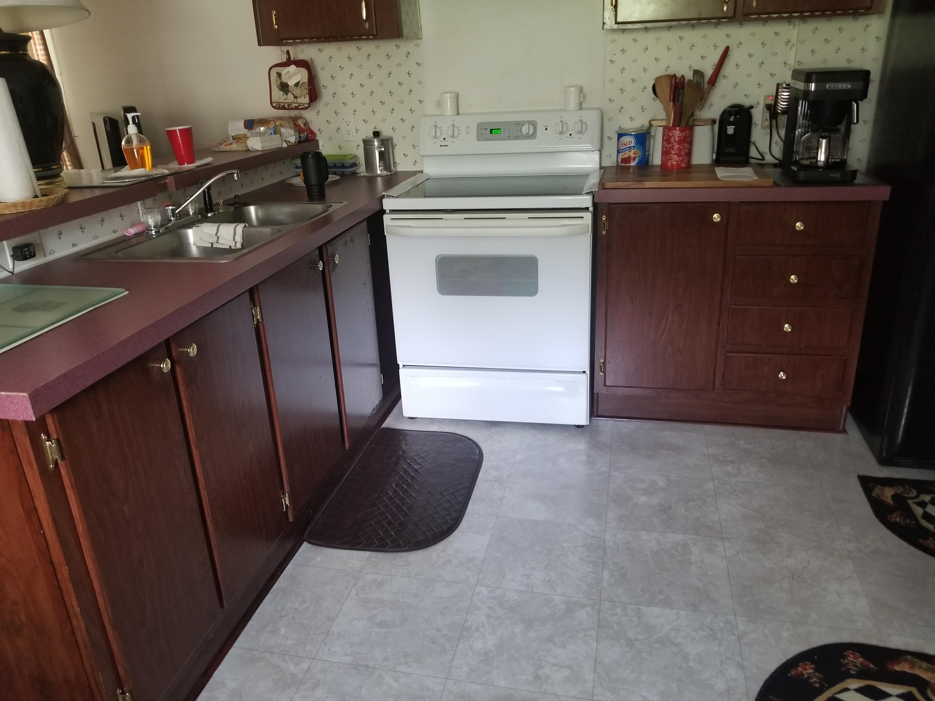 417 Haley Road Rose Hill, VA 24281 - Photo 11 of 23 20180713_151554