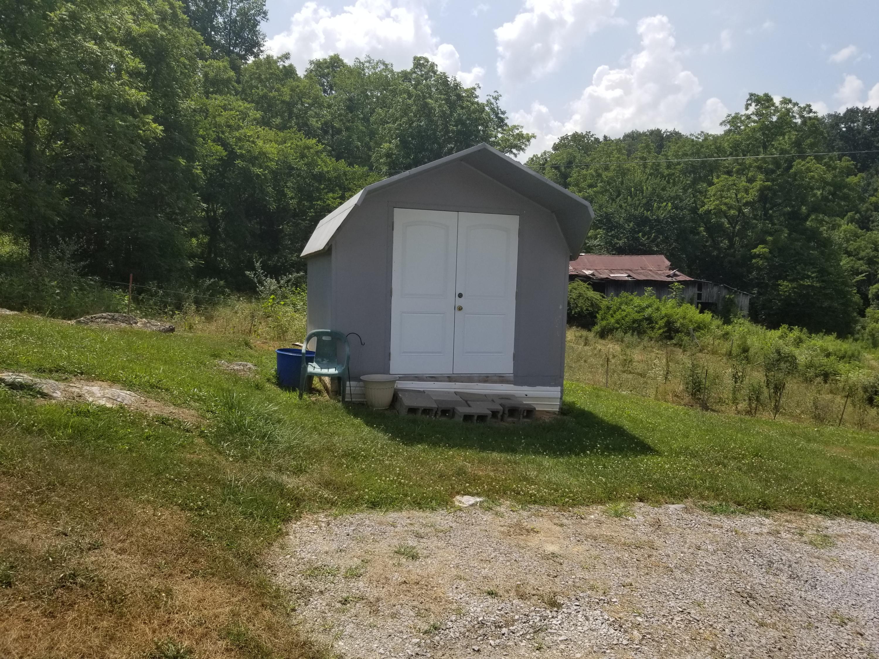 417 Haley Road Rose Hill, VA 24281 - Photo 9 of 23 20180713_152309