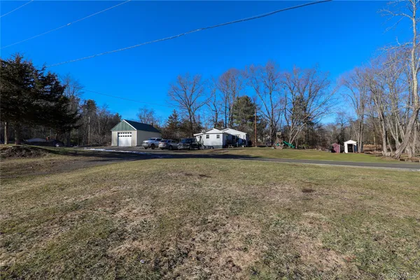 a view of outdoor space with city view