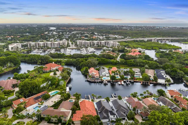 $4,900,000 | 2667 Marseille Drive, Palm Beach Gardens, FL 33410