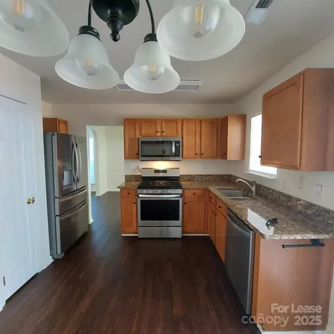 $1,995 | 14333 Carolina Forest Court, Charlotte, NC 28273