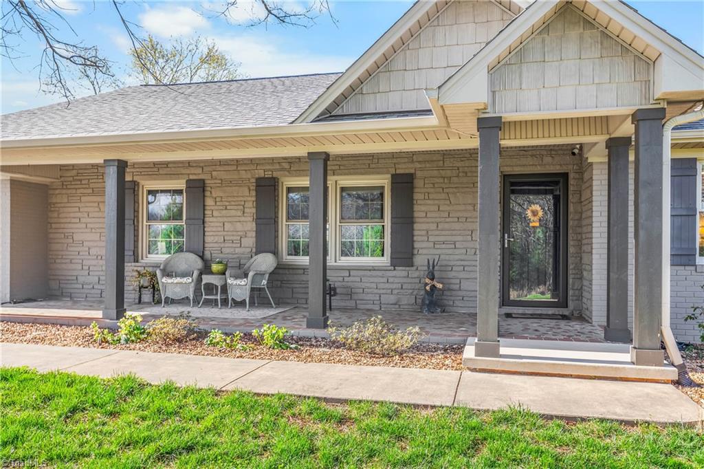 1358 Armstrong Road Jonesville, NC 28642 - Photo 6 of 46