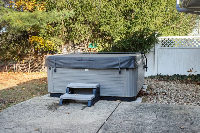 $289,900 | 1803 Prosperity Drive, Portage, MI 49002