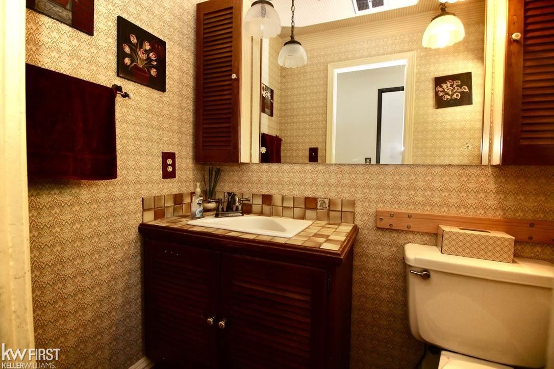 5216 South Genesee Road Grand Blanc, MI 48439 - Photo 12 of 45 Gallery Image 12
