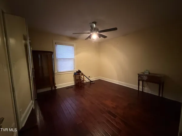 $3,000 | 146 East Park Drive, Unit 5, Kingsport, TN 37660