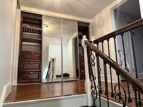 $3,000 | 146 East Park Drive, Unit 5, Kingsport, TN 37660