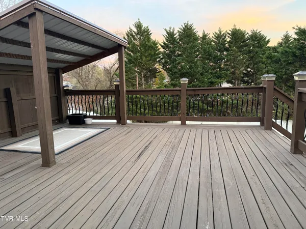 $3,000 | 146 East Park Drive, Unit 5, Kingsport, TN 37660