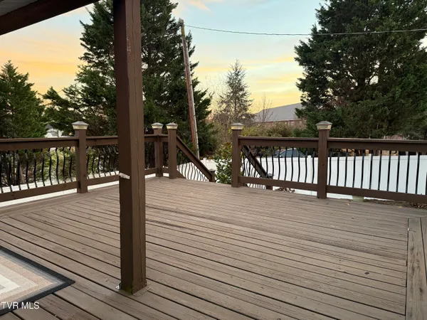 $3,000 | 146 East Park Drive, Unit 5, Kingsport, TN 37660