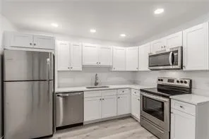 $2,500 | 713 Southeast Stypmann Boulevard, Unit 713, Stuart, FL 34994