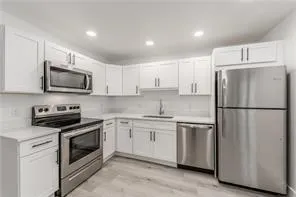 $2,500 | 713 Southeast Stypmann Boulevard, Unit 713, Stuart, FL 34994