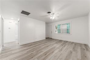 713 Southeast Stypmann Boulevard, Unit 713 Stuart, FL 34994 - Photo 8 of 29