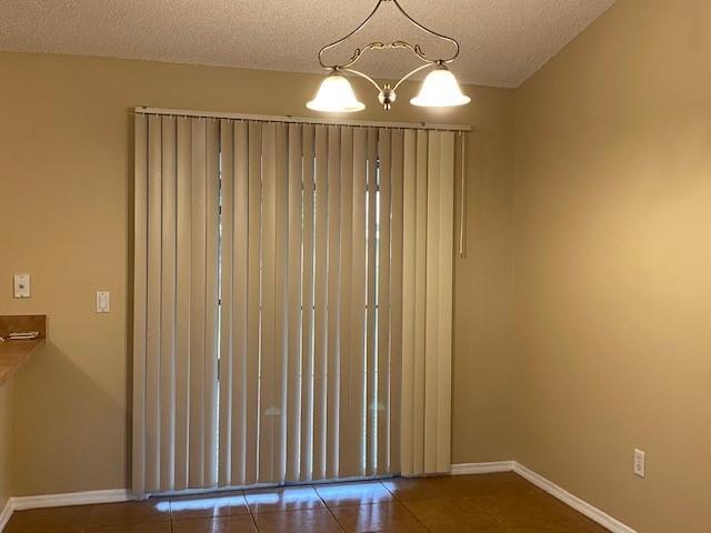 3286 Southeast W Snow Road Port St. Lucie, FL 34984 - Photo 3 of 11 living dining