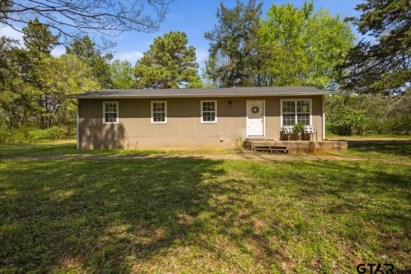 $189,900 | 19588 County Road 481, Lindale, TX 75771