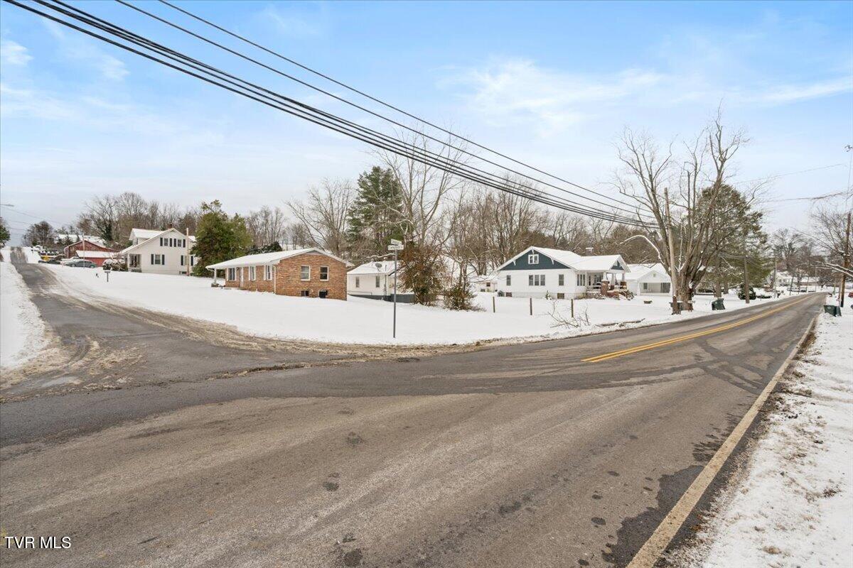 836 Colonial Road Southwest Abingdon, VA 24210 - Photo 31 of 35 31-HPO2308