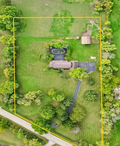 a picture of floor plan