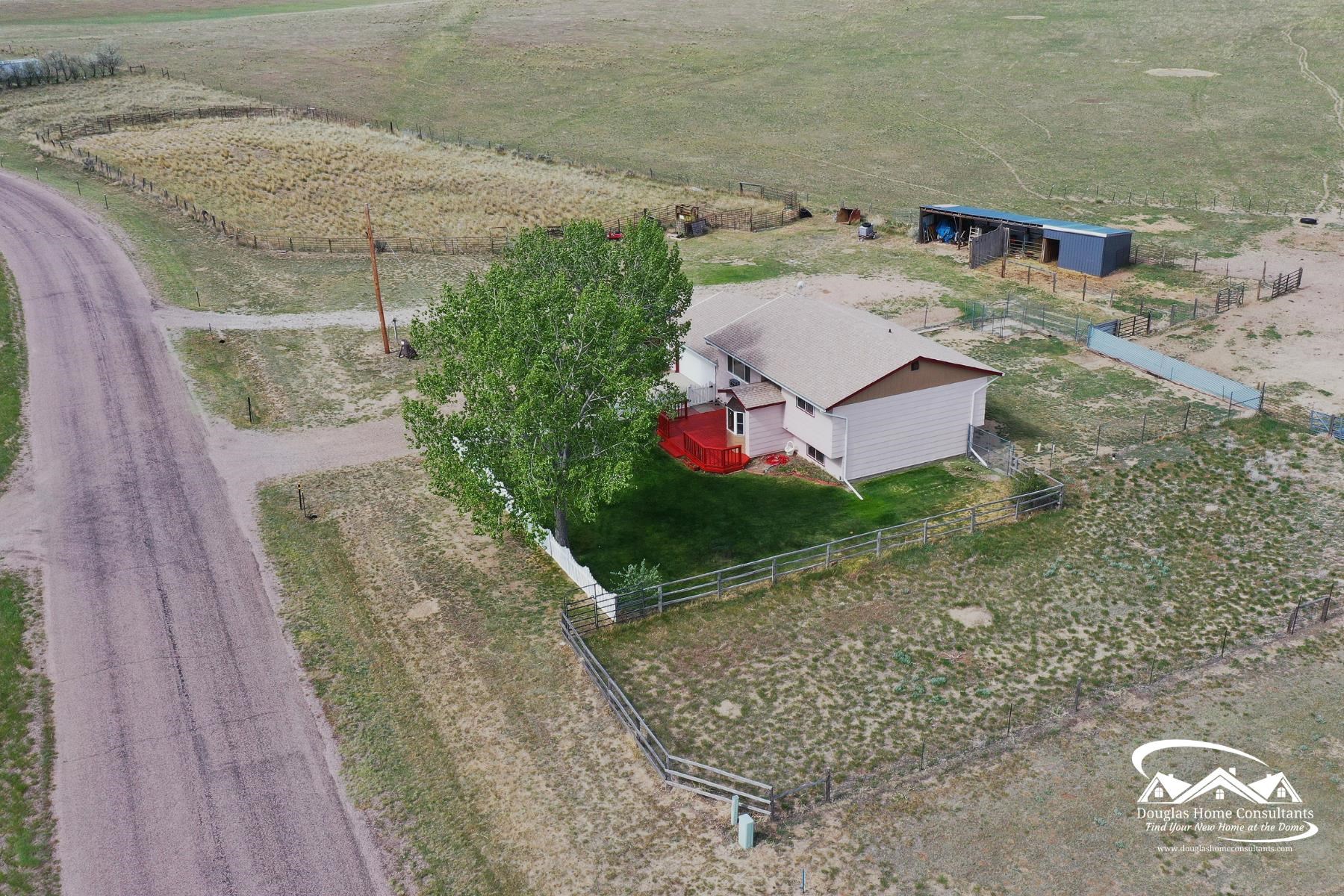 27 Dunham Road Glenrock, WY 82637 - Photo 2 of 24