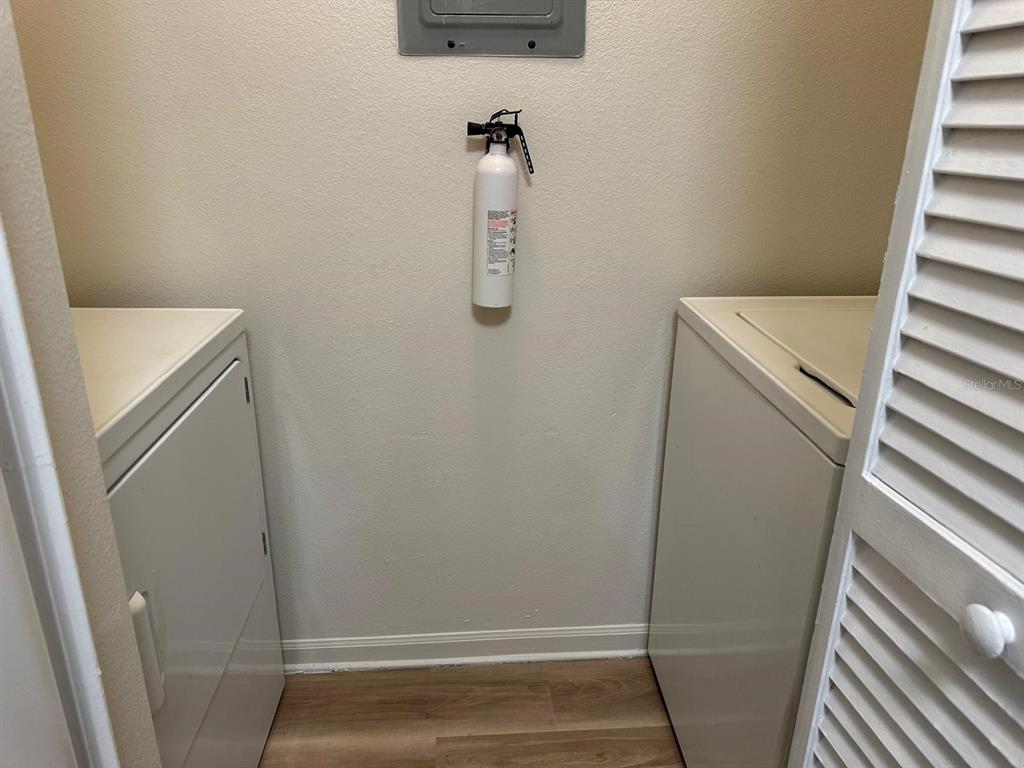 4308 South Kirkman Road, Unit 1 Orlando, FL 32811 - Photo 11 of 24 a bathroom with a shower