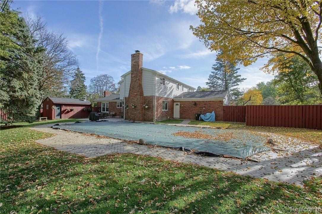 705 Foxhall Road Bloomfield Hills, MI 48304 - Photo 31 of 35 Rear.jpg