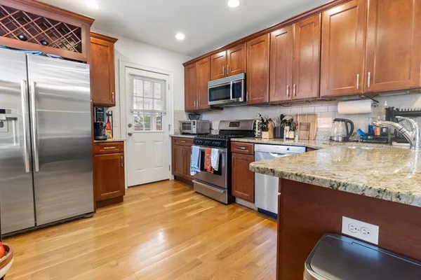 $3,200 | 2 Walk Hill Street, Unit 2, Boston, MA 02130