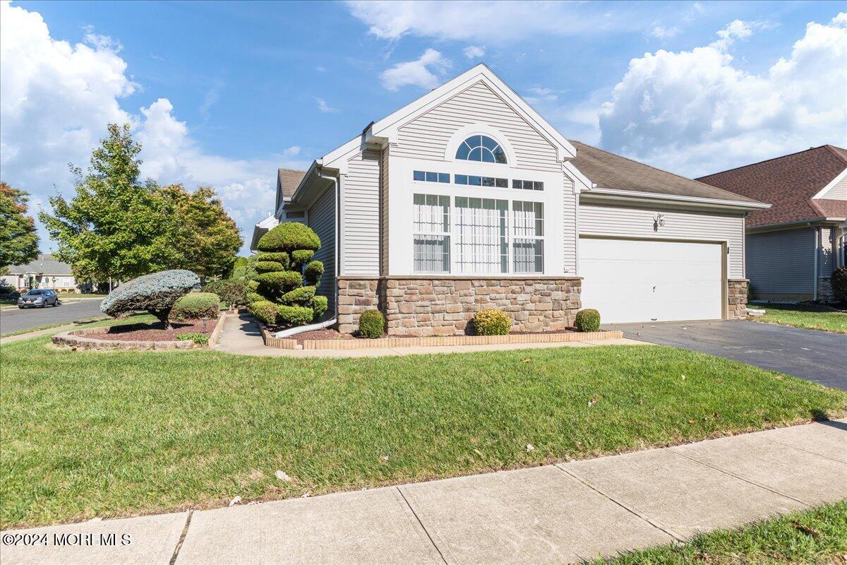 49 Drayton Road Manchester Township, NJ 08759 - Photo 1 of 64 53-49DraytonRd0053