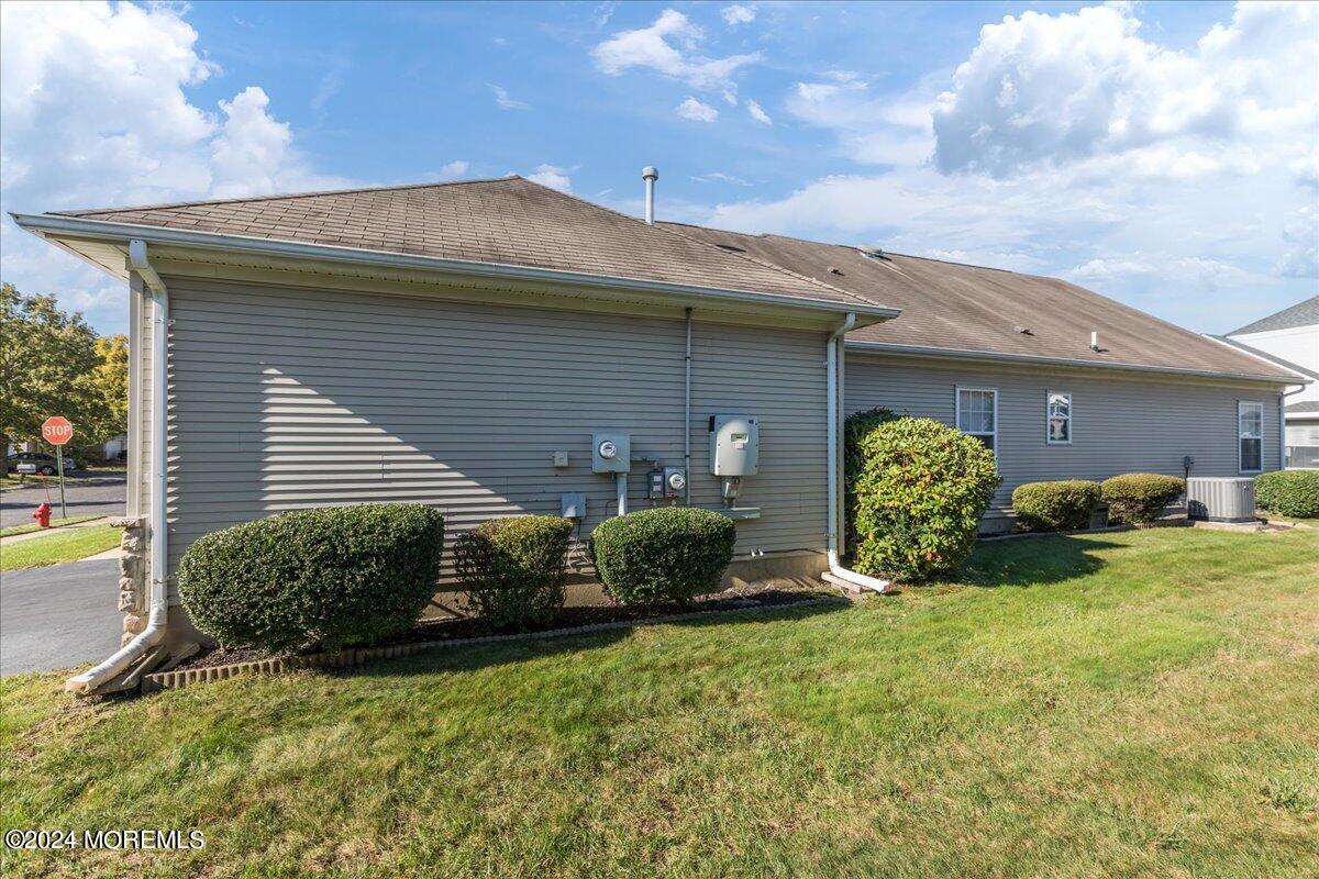 49 Drayton Road Manchester Township, NJ 08759 - Photo 59 of 64 58-49DraytonRd0058