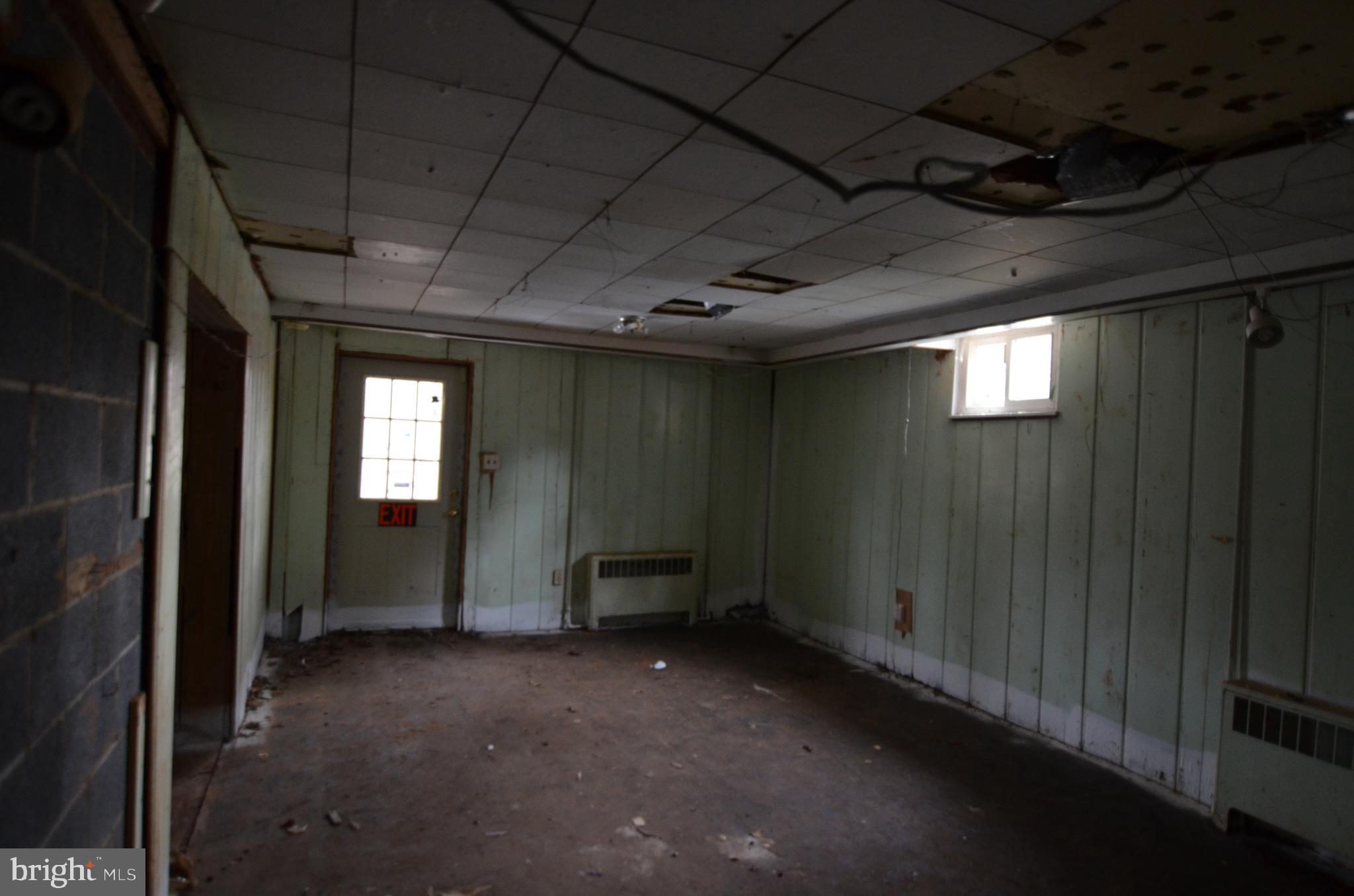 206 Shaw Avenue Silver Spring, MD 20904 - Photo 32 of 35 a view of empty room