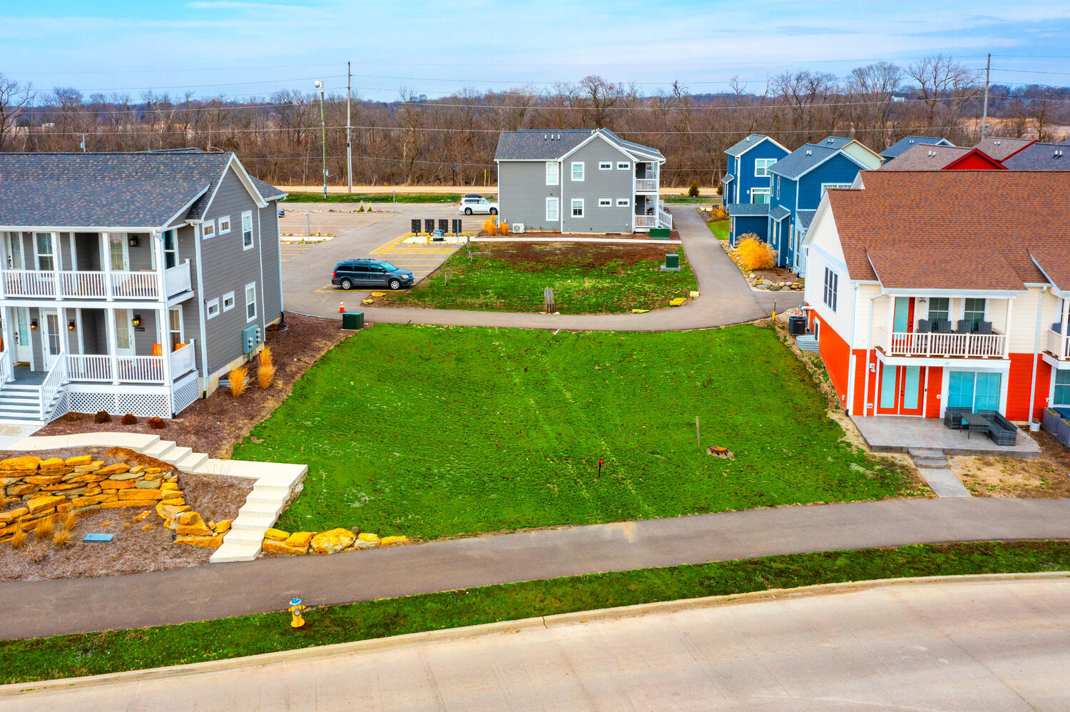 100 Great Loop E Drive, Unit 44 Ottawa, IL 61350 - Photo 4 of 11 an aerial view of multiple houses with yard