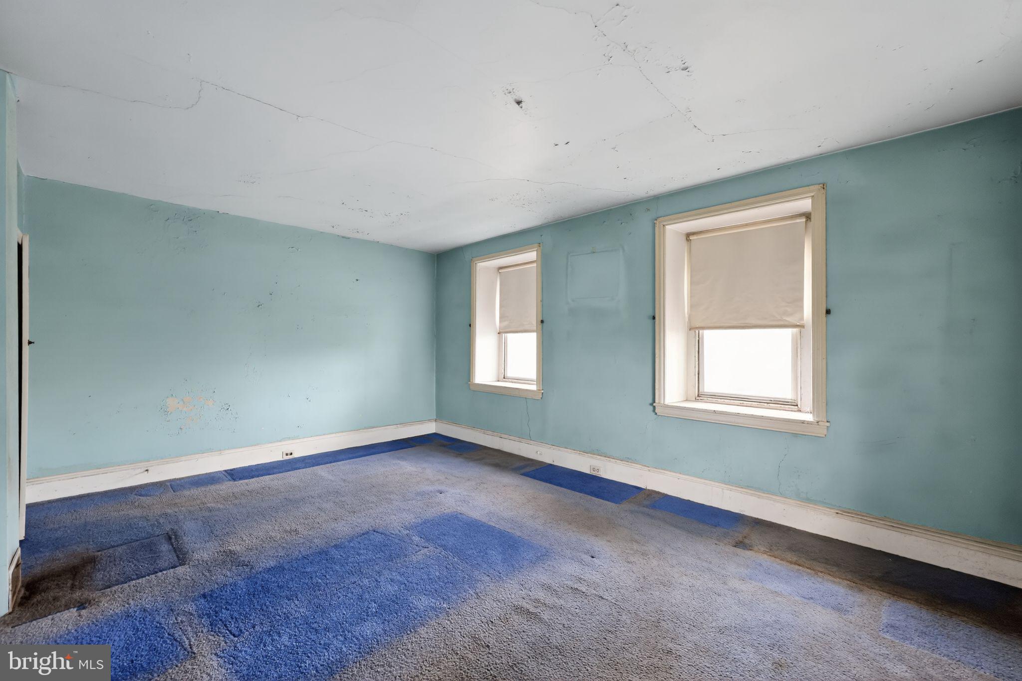 113 South Chestnut Street Ambler, PA 19002 - Photo 8 of 30 an empty room with a window