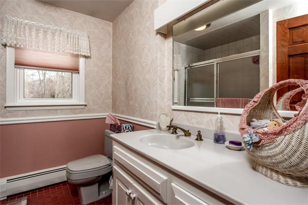 19 Birch Road Holliston, MA 01746 - Photo 18 of 30 Gallery Image 18